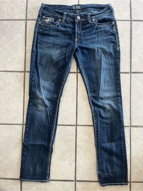 Silver Jeans Straight Leg with Embroidered Pocket
